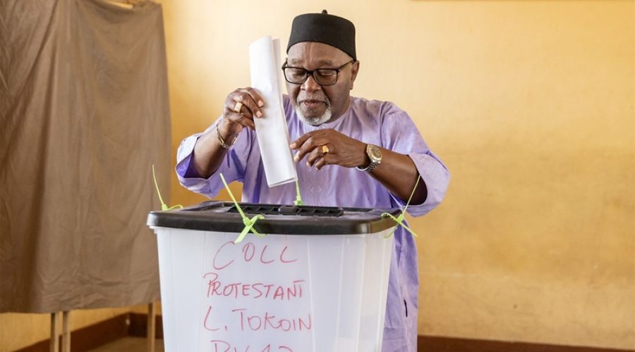 Elections-municipales-2025-le-President-de-la-Republique-a-accompli-son-devoir-civique