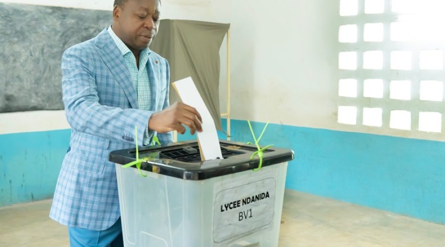 Elections-municipales-2025-le-President-du-Conseil-a-exerce-son-droit-de-vote